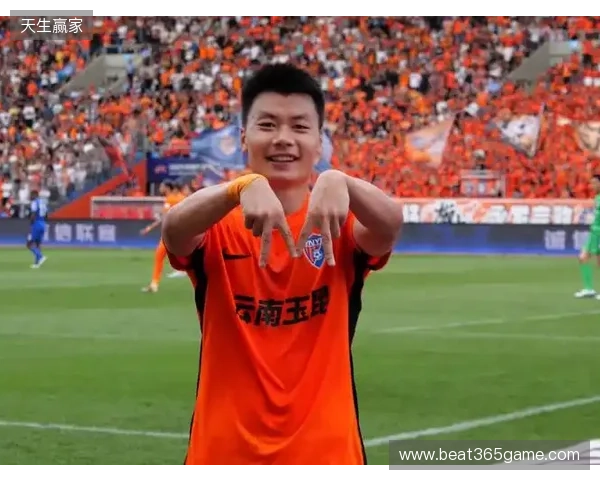 云南玉昆官方:罗竞等5人不再续约,恩里克、内内解约,马镇离队 云南玉昆官方:罗竞等5人不再续约,恩里克、内内解约,马镇离队