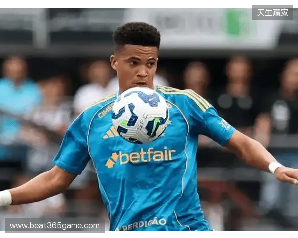 多特即将签下17岁左后卫帕特雷斯,预计给克鲁塞罗超千万欧 多特即将签下17岁左后卫帕特雷斯,预计给克鲁塞罗超千万欧