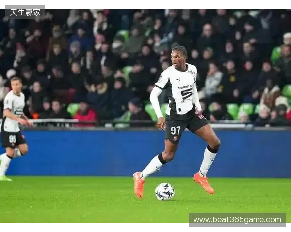 记者:雅凯已同意加盟切尔西,并告知雷恩希望在冬窗离队 记者:雅凯已同意加盟切尔西,并告知雷恩希望在冬窗离队