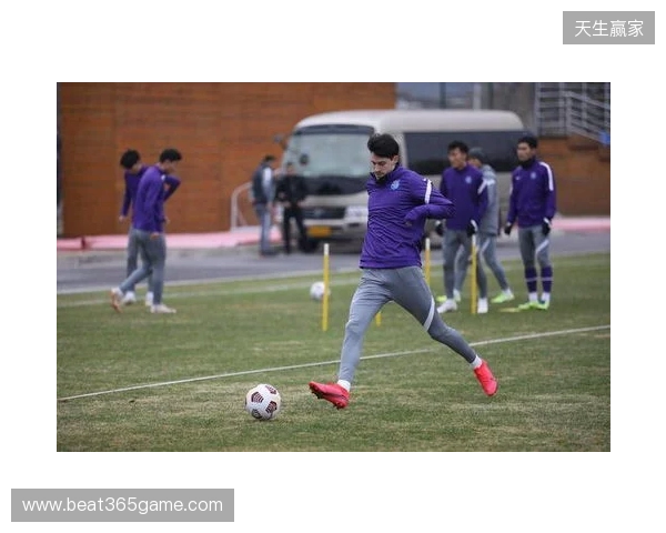 足球报:津门虎新赛季负10分开局形势严峻,于根伟并未失去信心 足球报:津门虎新赛季负10分开局形势严峻,于根伟并未失去信心