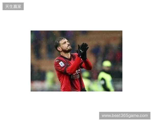 记者：如果巴尔泰萨吉没完全恢复，埃斯图皮尼安将在德比首发