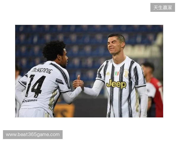 天秀!绍尔后场启动人球分过连过3人+不看人传球,贝维斯打门被扑 天秀!绍尔后场启动人球分过连过3人+不看人传球,贝维斯打门被扑