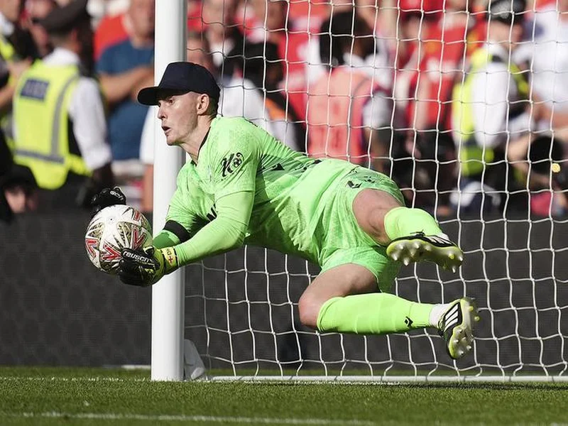 官方:水晶宫门将欧文-古德曼租借加盟英甲巴恩斯利